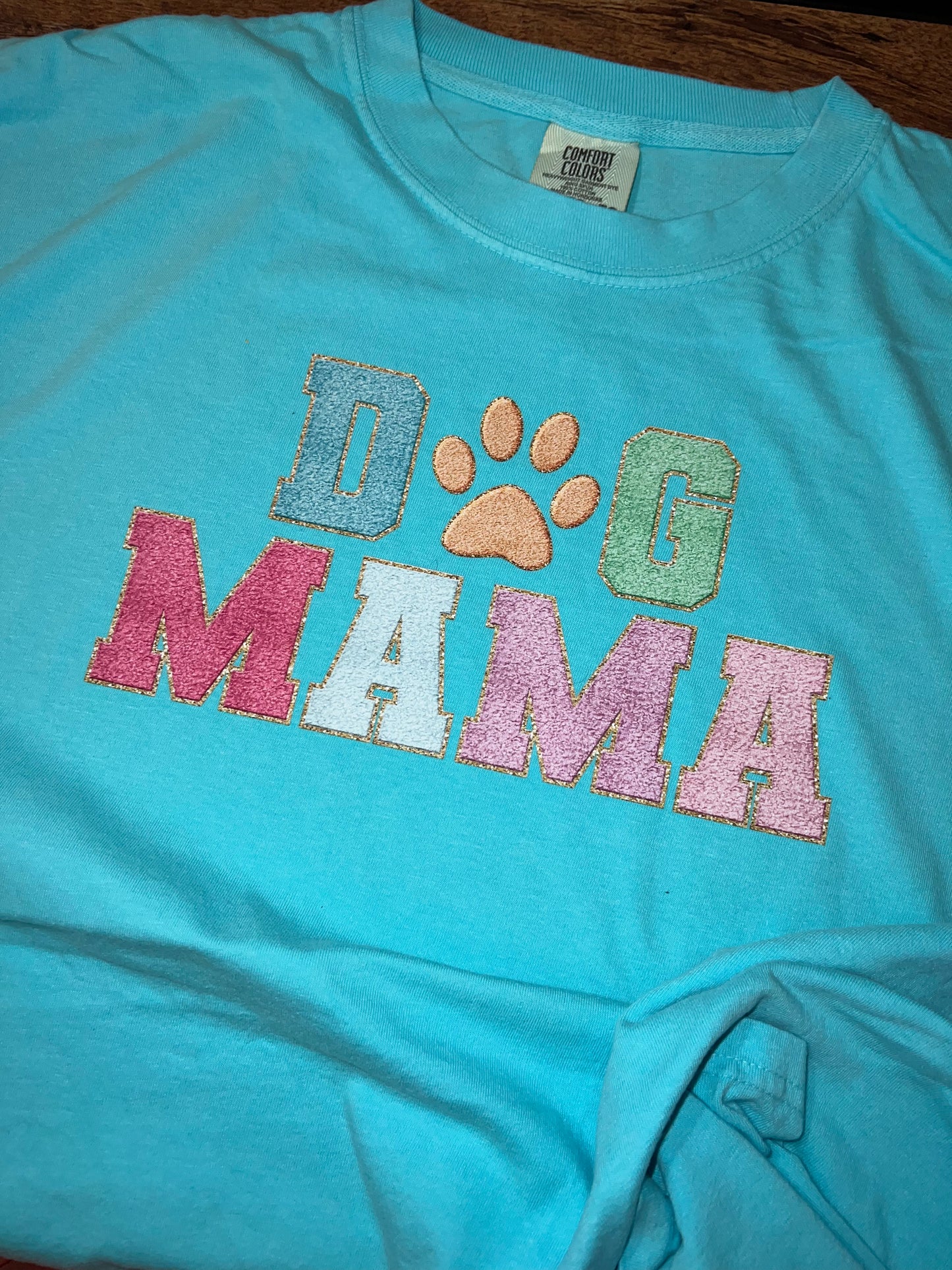 XL “Dog Mama” Comfort Colors Tee